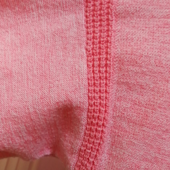 American Eagle Sweater Super Soft & Cozy - Picture 5 of 7